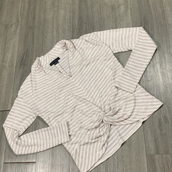 Sanctuary White & Khaki Metallic Stripe Deep V Long Sleeve Rushed Tee size XS - Picture 6 of 10